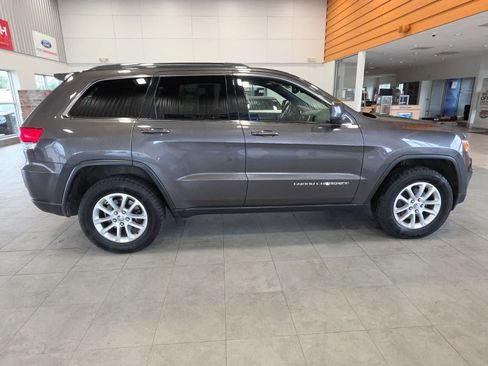 Used 2014 Jeep Grand Cherokee Laredo w/ 18" Wheel & 8.4" Radio Group AWD/4WD image 6