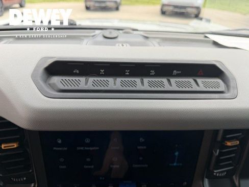 Used 2023 Ford Bronco Badlands AWD/4WD image 18