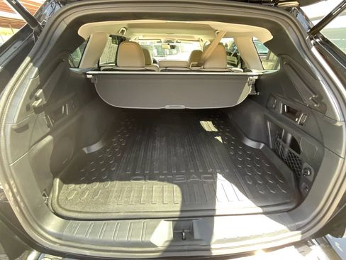 Used 2025 Subaru Outback Limited AWD/4WD image 38