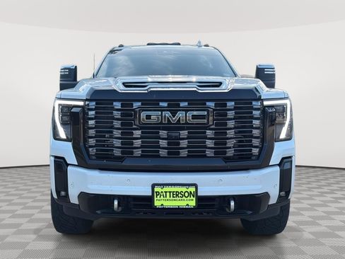 Used 2025 GMC Sierra 2500 Denali Ultimate AWD/4WD image 2