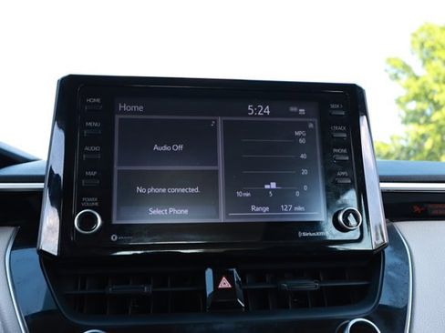 Used 2022 Toyota Corolla LE FWD image 16