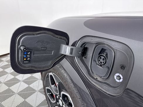 Certified 2022 Ford Mustang Mach-E GT image 13