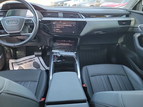 Used 2024 Audi Q8 e-tron Premium Plus image 14