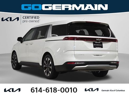 Used 2024 Kia Carnival EX FWD image 11
