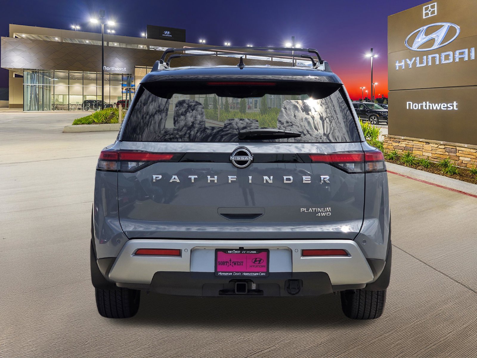 Used 2024 Nissan Pathfinder Platinum w/ Cargo Package AWD/4WD image 8