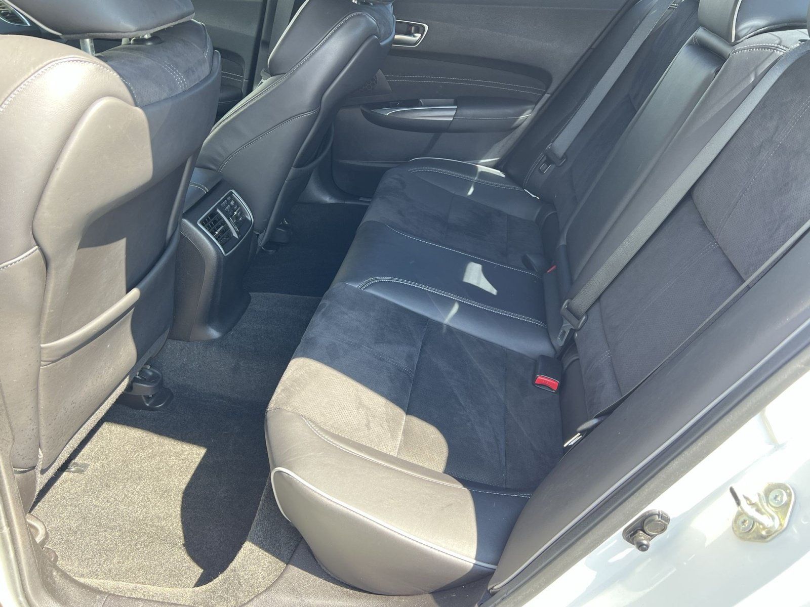 Certified 2018 Acura TLX w/ Technology & A-SPEC Package FWD image 22