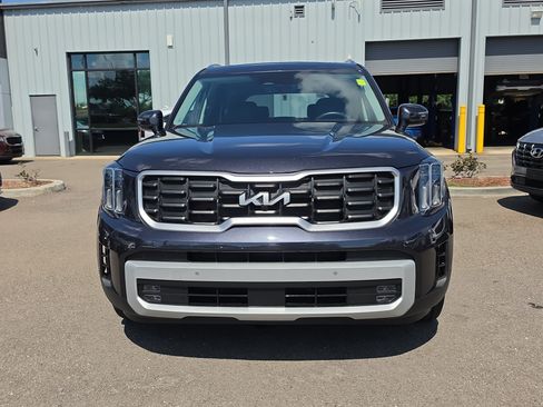 Certified 2025 Kia Telluride SX w/ SX Captain's Chair Package FWD image 3