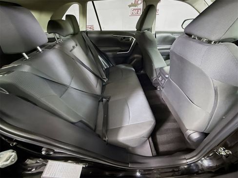 Certified 2022 Toyota RAV4 LE image 25