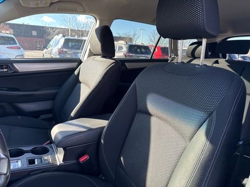 Used 2019 Subaru Outback 2.5i Premium image 21