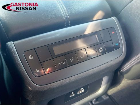 Used 2024 Nissan Pathfinder SL w/ Cargo Package image 35