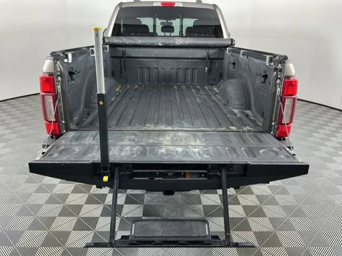 Used 2020 Ford F350 Lariat w/ Lariat Ultimate Package AWD/4WD image 8