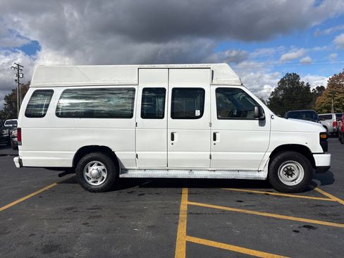 Used 2013 Ford E-350 and Econoline 350 Extended Super Duty w/ PWR Group image 5
