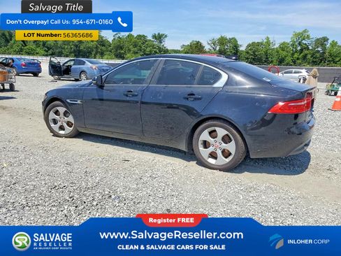 Used 2017 Jaguar XE RWD image 3