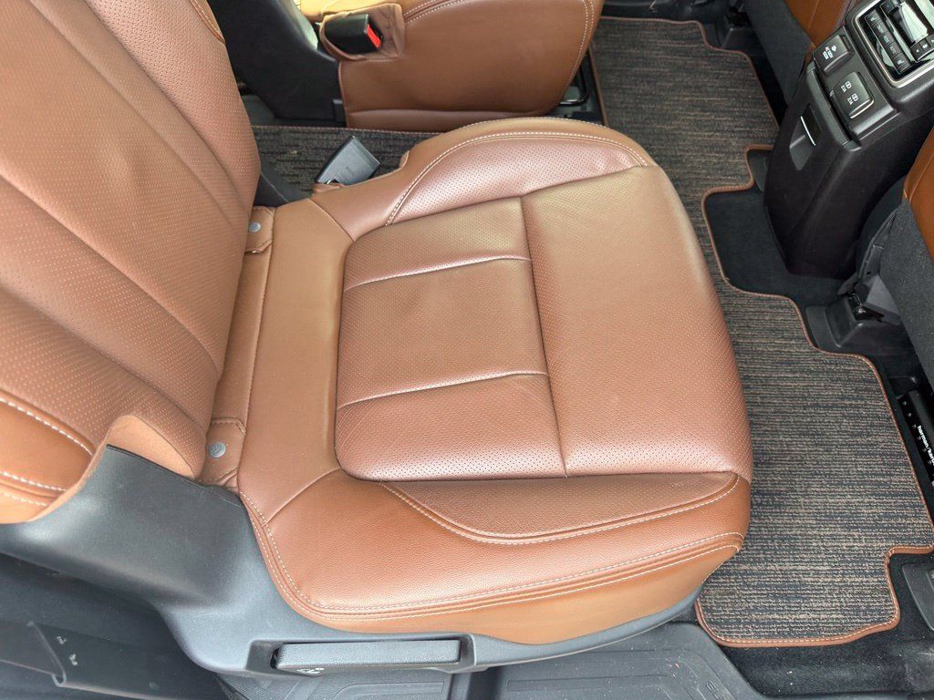 Used 2019 Subaru Ascent Touring w/ Popular Package #3 AWD/4WD image 19