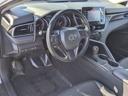 Used 2023 Toyota Camry SE image 17
