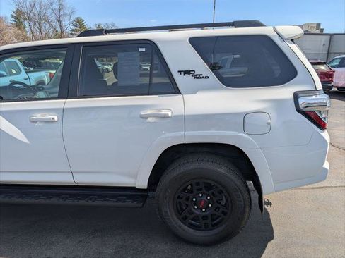 Certified 2023 Toyota 4Runner TRD Off-Road Premium w/ Off Road Premium Plus Package AWD/4WD image 4