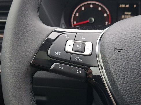 Used 2022 Volkswagen Passat 2.0T image 21