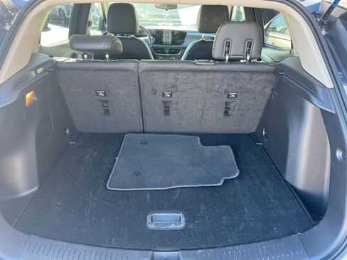 Used 2025 Buick Encore GX Preferred image 24