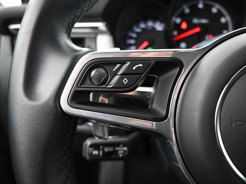 Certified 2020 Porsche Macan Turbo AWD/4WD image 9