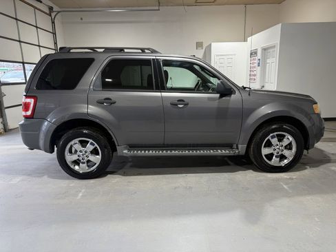Used 2011 Ford Escape XLT w/ 202A Rapid Spec Order Code image 2