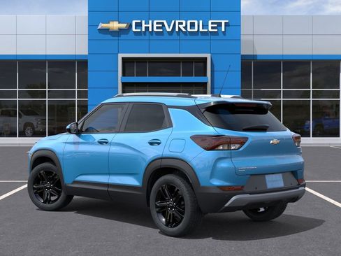 New 2026 Chevrolet TrailBlazer LT w/ Midnight Edition AWD/4WD image 3