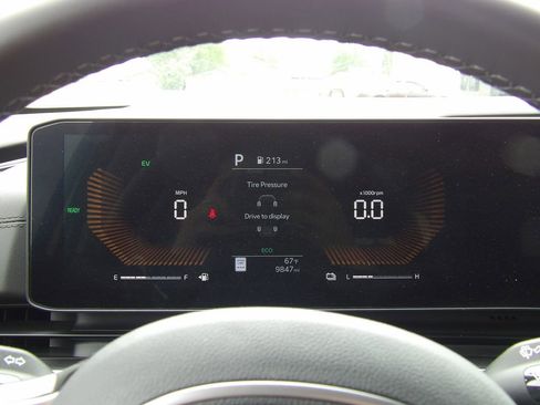 Used 2026 Kia Carnival LXS FWD image 15