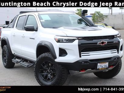 Used 2025 Chevrolet Colorado ZR2 w/ Midnight Edition