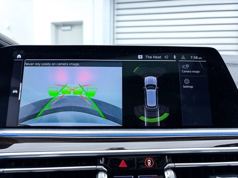 Used 2023 BMW X5 xDrive45e w/ Executive Package image 9