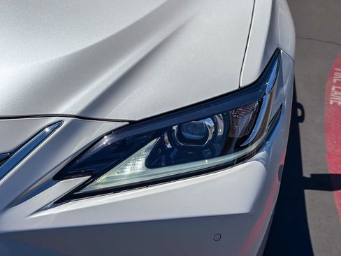 Used 2023 Lexus ES 350 w/ Premium Package FWD image 7