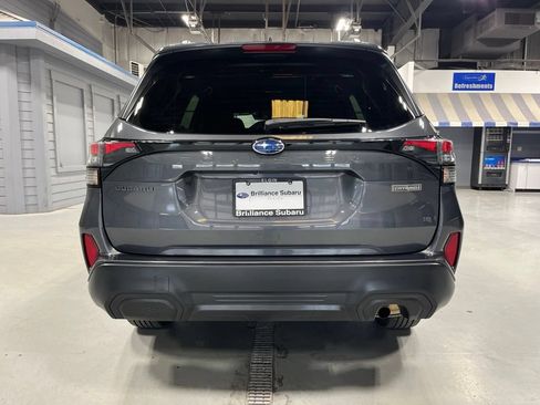 Used 2026 Subaru Forester Premium AWD/4WD image 7
