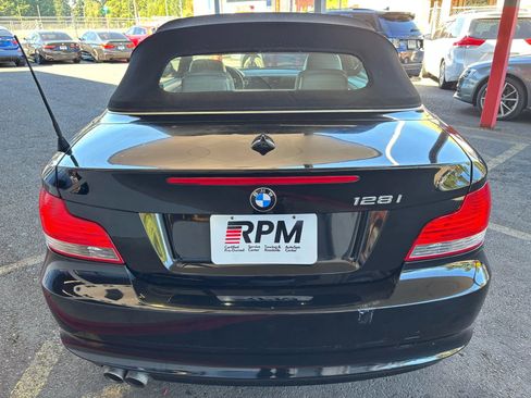 Used 2010 BMW 128i Convertible image 6