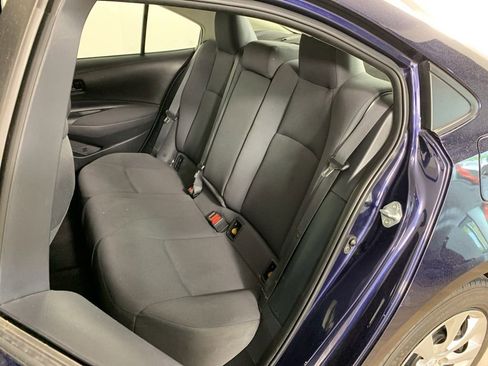 Used 2022 Toyota Corolla LE FWD image 29