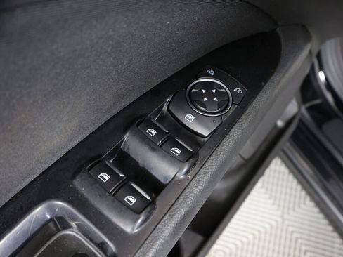 Used 2016 Ford Fusion SE FWD image 30