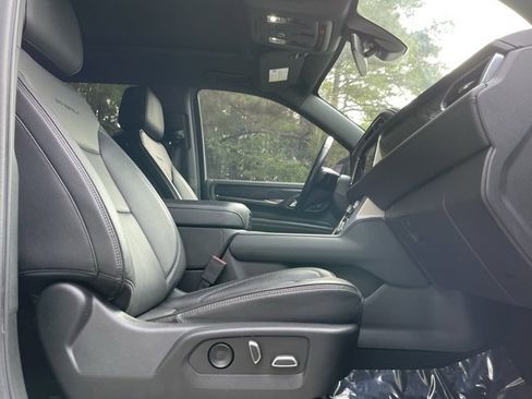 Used 2022 GMC Yukon XL Denali w/ Max Trailering Package image 23