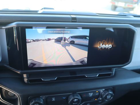 New 2026 Jeep Gladiator Sport image 6