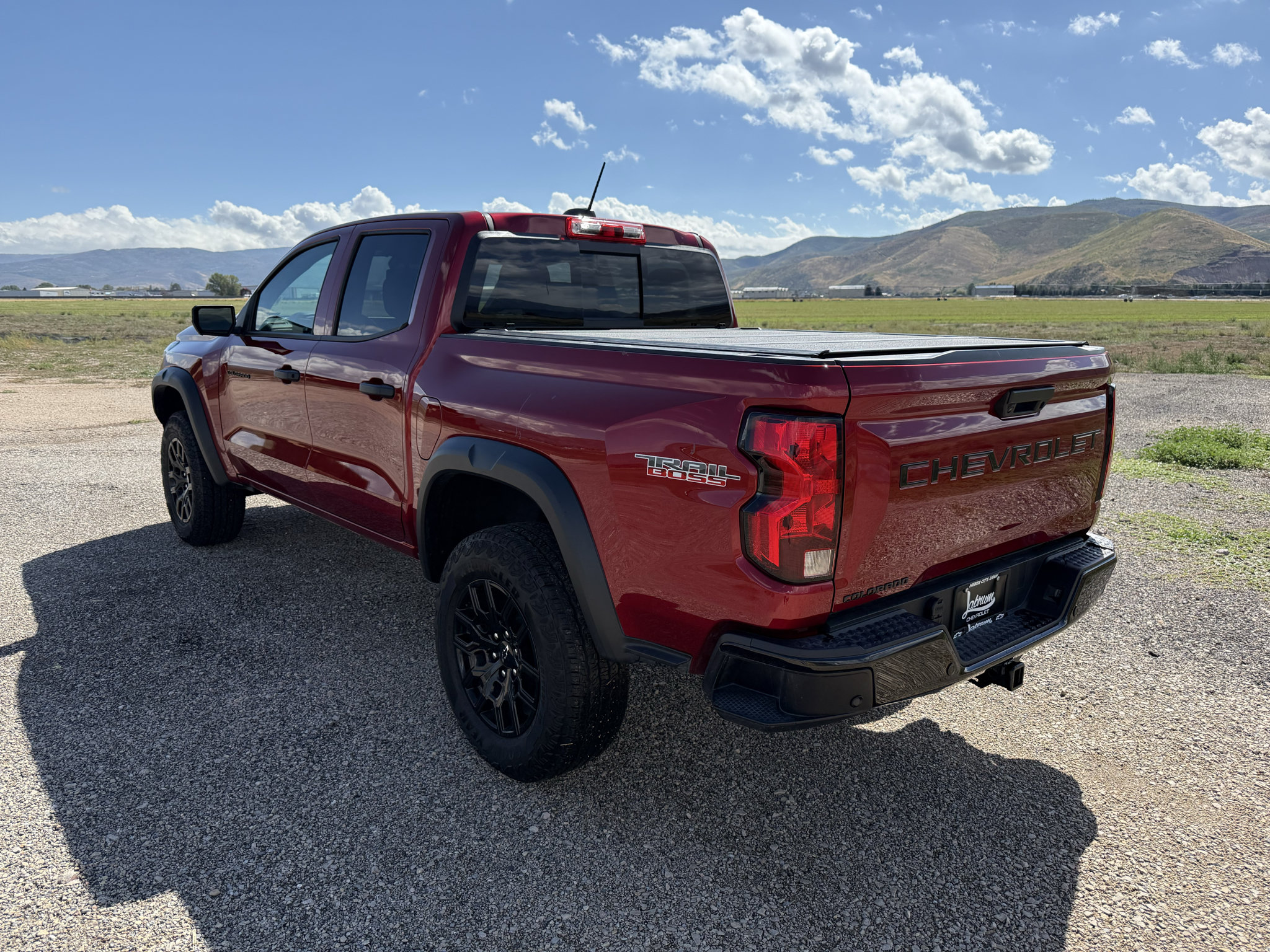Used 2024 Chevrolet Colorado Trail Boss w/ Technology Package AWD/4WD image 5