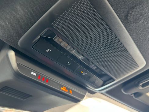 Used 2022 MAZDA MAZDA3 s image 23