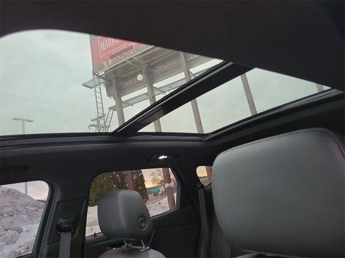 Used 2019 Chevrolet Blazer RS image 34