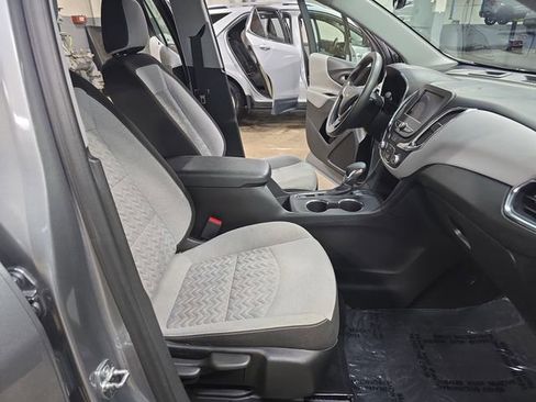 Used 2024 Chevrolet Equinox LS w/ Driver Confidence II Package AWD/4WD image 12