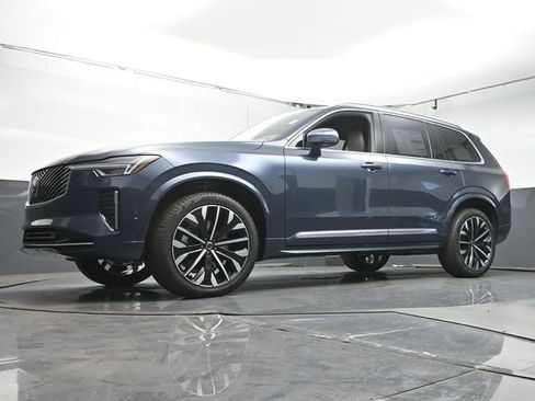 Used 2026 Volvo XC90 B6 Plus w/ Protection Package Premier image 38