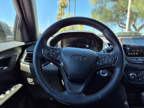 Used 2024 Chevrolet Equinox RS FWD image 17