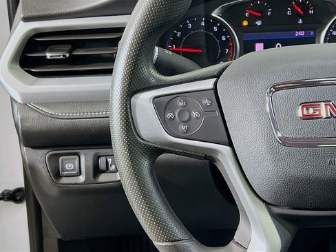 Used 2023 GMC Acadia SLE w/ Driver Convenience Package image 10