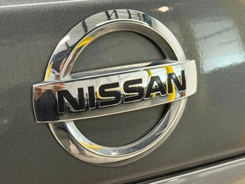 Used 2016 Nissan Murano SV FWD image 16