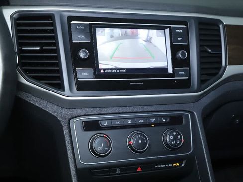 Used 2022 Volkswagen Atlas SE FWD image 30