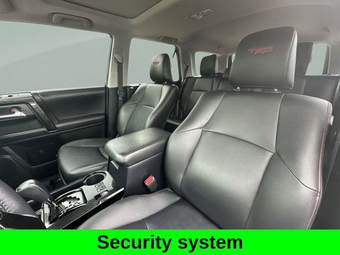 Used 2020 Toyota 4Runner Venture w/ Moonroof Package AWD/4WD image 14