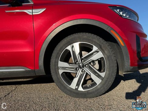 Used 2023 Kia Sorento EX w/ Panoramic Sunroof Package image 6