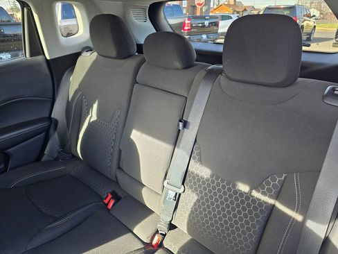 Used 2021 Jeep Compass Sport w/ Cold Weather Group image 17
