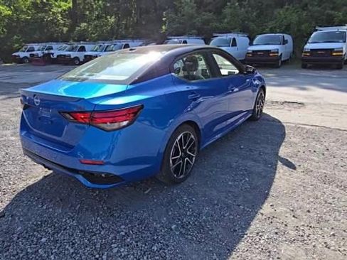 New 2025 Nissan Sentra SR w/ SR Premium Package image 6