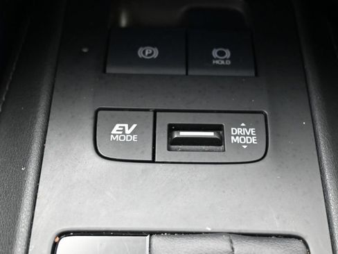 Certified 2021 Toyota Venza Limited w/ Advanced Technology Package AWD/4WD image 26