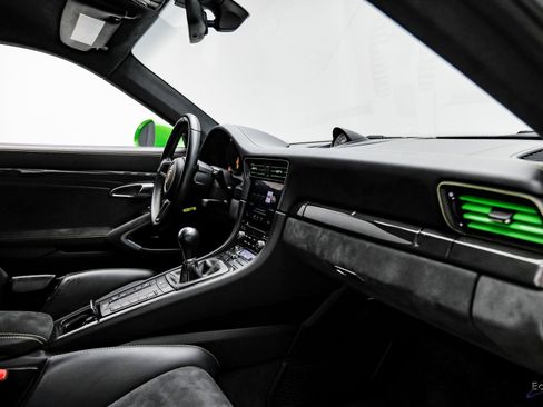 Used 2018 Porsche 911 GT3 RWD image 47
